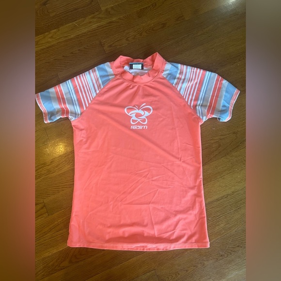 Realm ladies, rash, guard, sun, shirt, excellent condition, XL - Picture 7 of 9